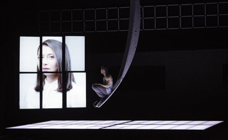 Doctor_Flo's tweet photo. #CríticaCultural | '#CuculandTNC'
By @RobOlivan📍@teatrenacional
💥NOSTÀLGIA POÈTICA
💥CIRC del s.XXII
💥Leds i llums TOP
💥Magistral ÀUDIO
💥COREO brutal
📆 22,23,24/11🕗 20h
📆 25/11🕕 18h
#CuculandSouvenir
#RobertoOlivan
#PerformingArts
#ROPA
#performance #ContemporaryDance https://t.co/JpHpG5KoJo