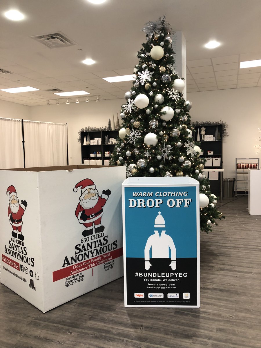 kingswaymall's tweet photo. Our Holiday Lounge is Now Open! We'll be offering Gift Wrap and Parcel/Coat Check services in Community- main level by Starbucks and Entrance 8. 100% of proceeds will go to the @EPSFoundation. Head over to our website for more details- https://t.co/enqmG2aAte #KingswayMall #YEG https://t.co/9lIwJe5QnX