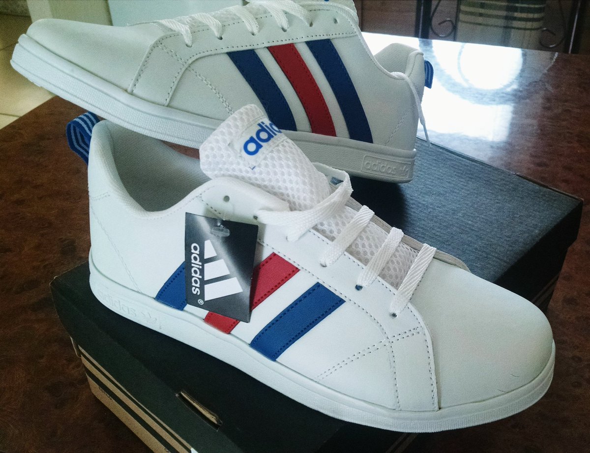 chikisloquiss's tweet photo. @BazarBarato tenis talla 6 nuevos garantizados $340 entrego en parian Tlaquepaque plaza forum y parque rojo  wasapp 3511042927 gente seria https://t.co/4r57hDnpIh
