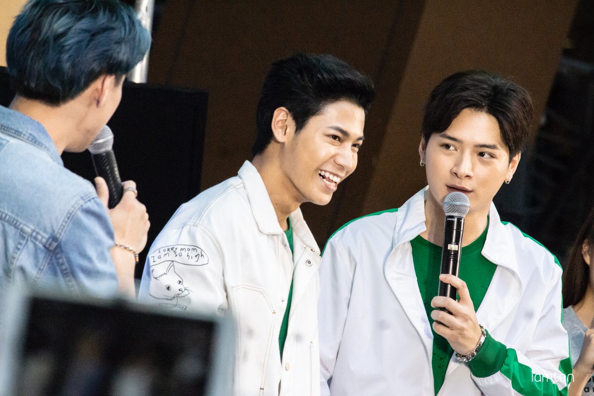 iamtan_'s tweet photo. 180520 Part 3
#ExpressMinionsLovers #expressminions
#KristPerawat #SingtoPrachaya
#ทีมพีรญา #พีรญา https://t.co/pfeHPiQZHS