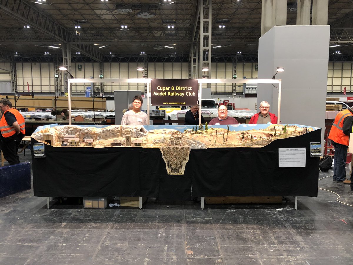 Cuparmrc's tweet photo. Well we have made it safely to The NEC, layout is set up and ready to go.  See you tomorrow on Stand C044. #Warley2018 #warleymodelrailway #cuparmrc #fourfeatherfalls https://t.co/ghIf3QTC42