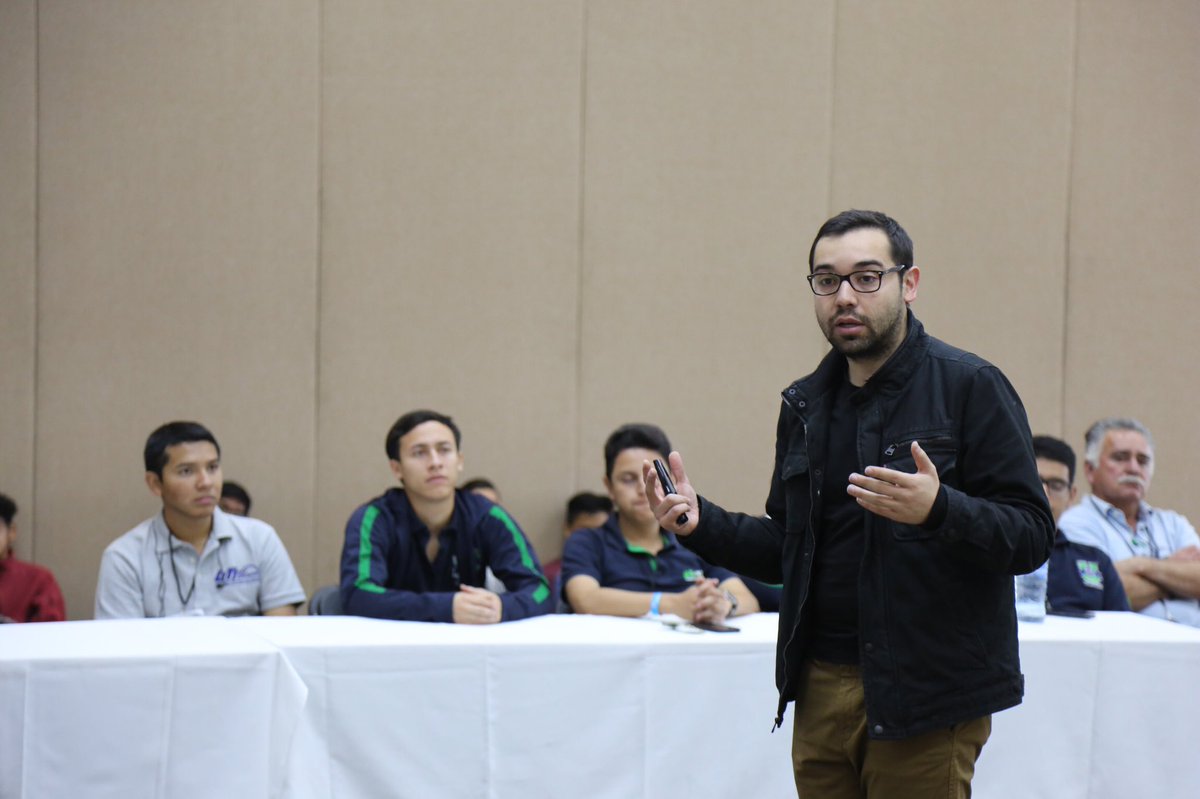 ANUT_Mx's tweet photo. Inicia 2º día de #Conies2018, se imparten a los asistentes talleres de Innovación, Desing Thinking, Megatendencias, Motivacionales, Emprende con Lego, Emprendimiento Alto Impacto, Armando una Estrategia de Marketing Digital, Laboratorio de Ideas y Liderazgo en Sector Empresarial. https://t.co/Mhn0puexnO