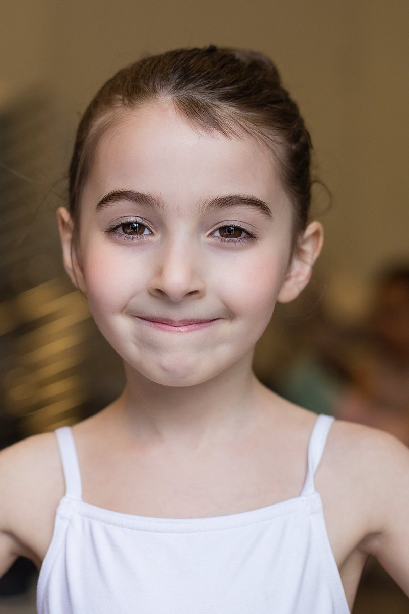LittleLdnBallet's tweet photo. #smiles all round as we prepare for an ultra #busy week of #idta #danceexams on 28th November and our #HanselandGretel show on 2nd December @artsdepot_ldn 🌟🤩🌟 it’s time to do what we do best girls and boys... shine like the #superstars we are!! Miss Emma xx https://t.co/mfXzmt8hJa