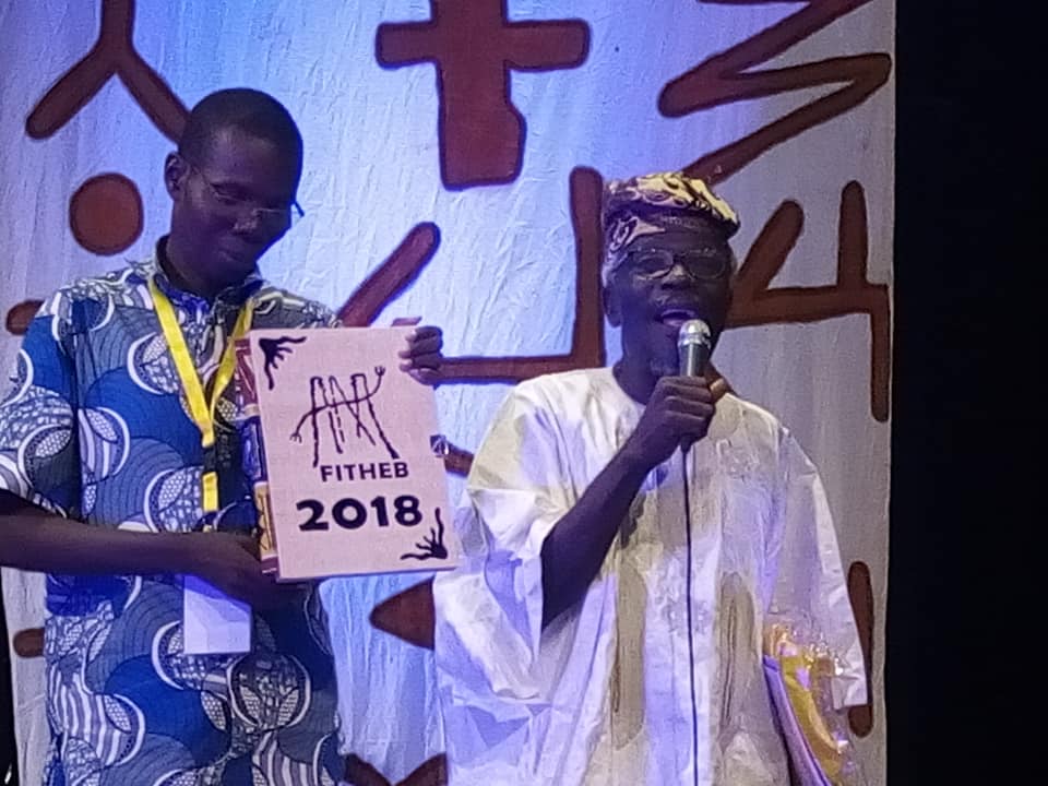 Cérémonie de distinction des grandes figures du théâtre béninois et du monde au Fitheb
#Culture #Wasexo #Afrique #DigitalBenin #Benin, #FITHEB2018 #team229, #fitheb
<a href="/koboudeleon/">Léon Anjorin KOBOUDE</a> <a href="/AgbokouKouassi/">Boris Kouassi AGBOKOU</a> <a href="/ACTU_BENIN_INFO/">ACTU BENIN INFOS</a> <a href="/PresidenceBenin/">Présidence du Bénin</a> <a href="/gouvbenin/">Gouvernement du Bénin 🇧🇯</a>