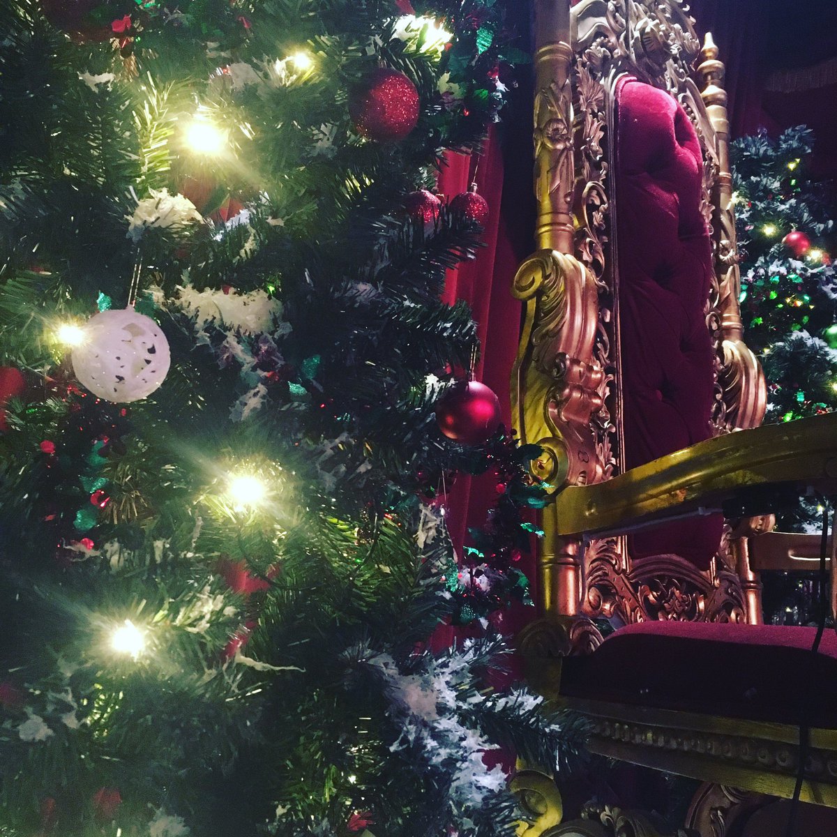 PhileasFoggWOA's tweet photo. Ready for Father Christmas. 30% off ticket prices for this weekend only. Use code blackfriday #beoneofthefirst https://t.co/CDczcYan1R