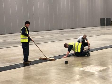 LiverpoolInt's tweet image. Our team busy covering the ducts in the new stabling area at the @EchoArena ready for our stables to be built.....!! Not long now!!
#TheraPlateUk #LIHS #NewStable #EchoArena