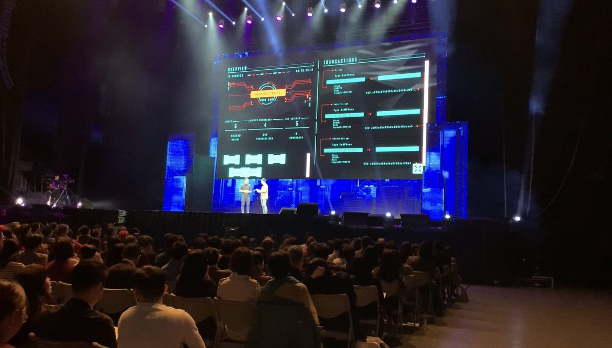 PundiAI's tweet image. Today we’ve revealed a new version dashboard of making #blockchain call on the #FunctionX in #Taiwan largest innovation event organized by Business Weekly and Taipei City Government. Feedback are welcome. #XPhone