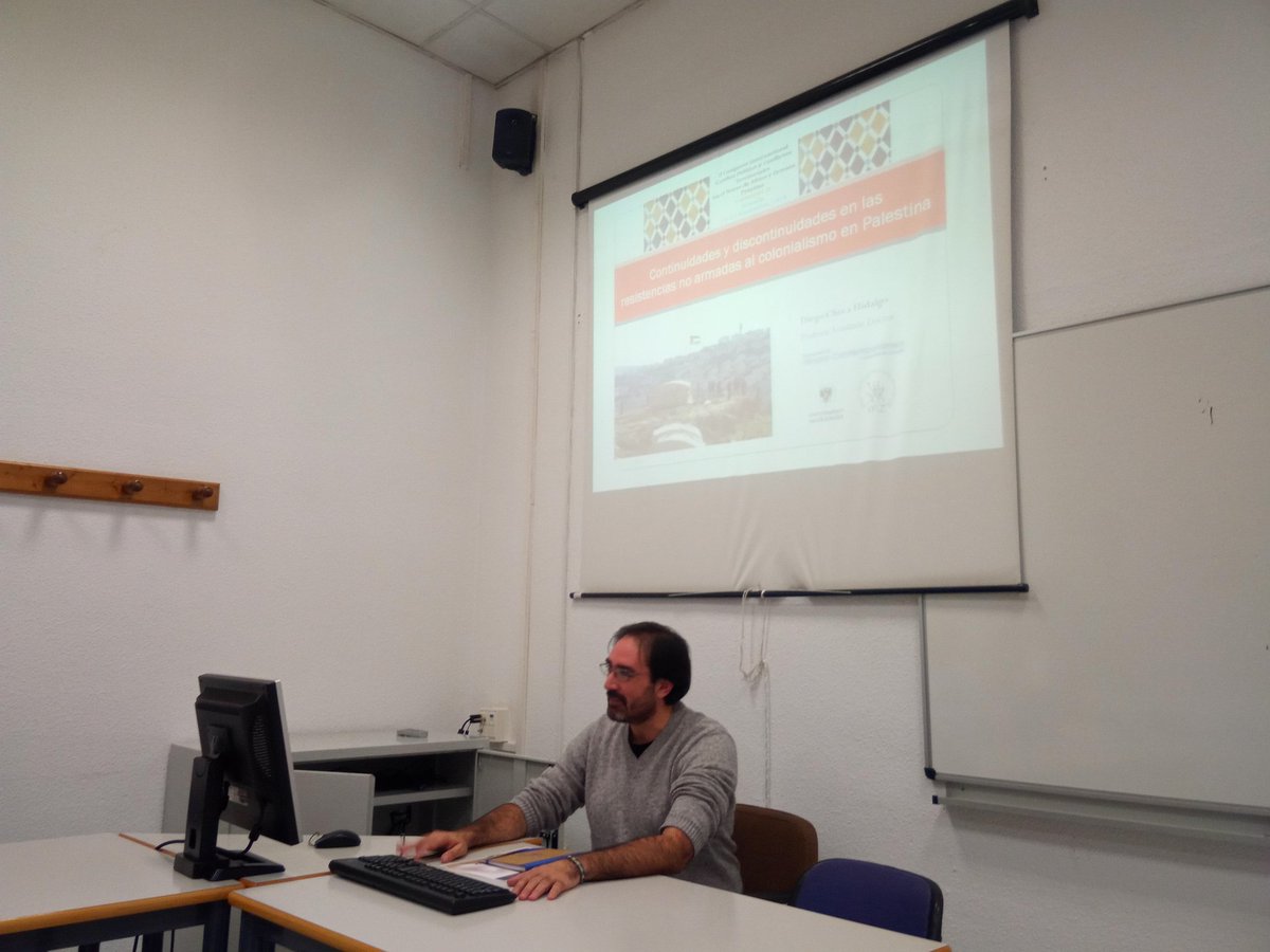 JorgeRTolosa's tweet photo. Excelente ponencia del profesor @diegodlamancha sobre las resistencias no armadas al colonialismo en #Palestina en el Congreso Internacional "Cambio político y Conflictos Territoriales en el Norte de África y Oriente Próximo” (@capolcot) #CAPOLCOT #Granada @CanalUGR https://t.co/bPmq47xoad