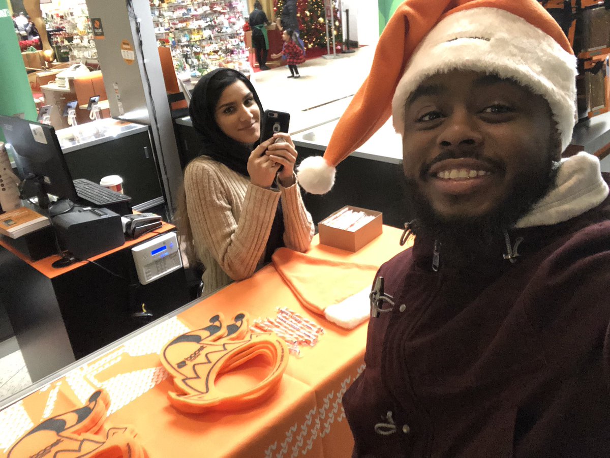 Great day for myself and Ayesha  here at Towson Mall taking advantaged of all the Black Friday traffic #GoBoost #BoostMobile