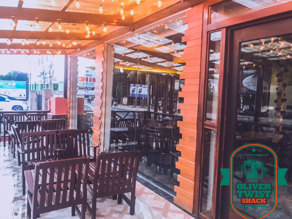 Ovo_strydz's tweet photo. O L I V E R • T W I S T • S H A C K it’s another Friday || Another chance to kill stress || #Ask4More || #Redifining Night Life in DC and its Environs ... || NEXT TO WOK INN on the RADIO GOLD ROAD || @OTShack https://t.co/cNblxuM2qi