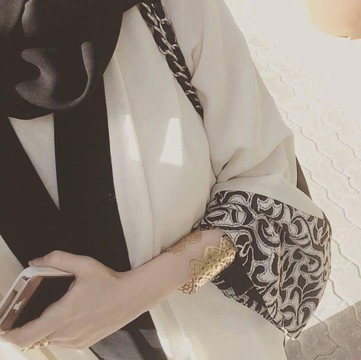 sukainahusyn's tweet image. @fara_yousaf apia .i know u r so so much busy😔 U have no time to see a lots of SMS.u have too much fan.♥️i know don't read my message anytime but if u see anytime my tweet then pls #commentLike💞.