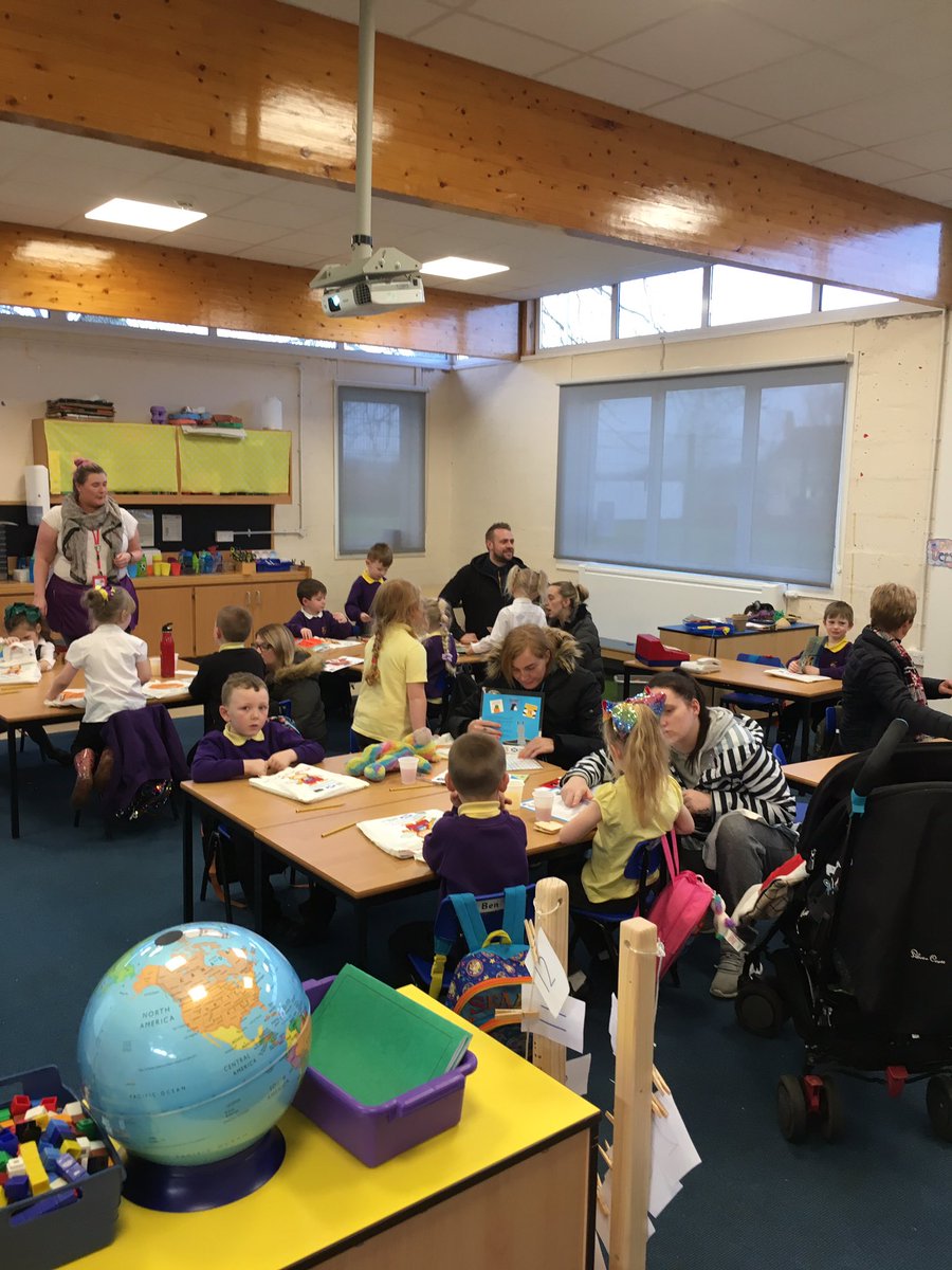 NethermainsDHT's tweet photo. A really enjoyable experience for all. Thank you. #parentsaspartners #communitylinks #bookweekscotand https://t.co/JPi0a5jR9I