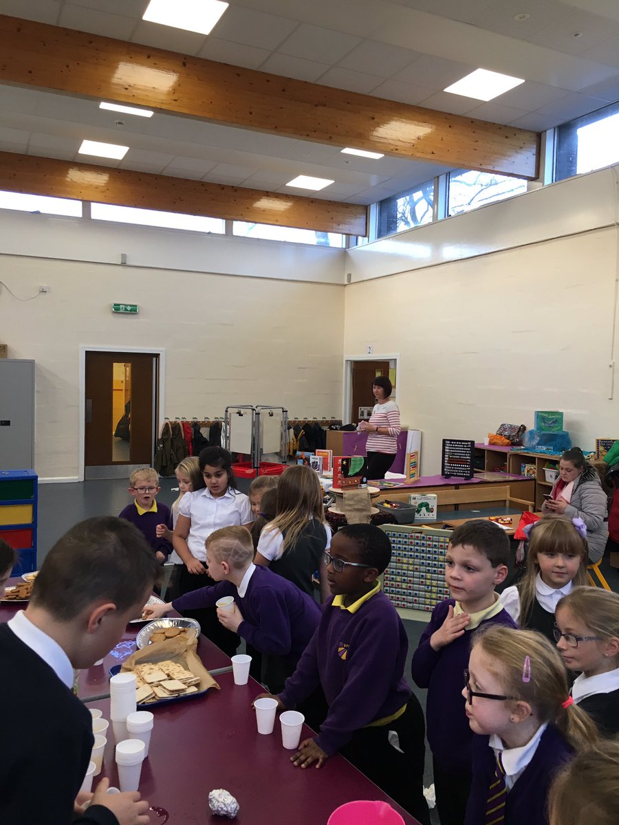 NethermainsDHT's tweet photo. A really enjoyable experience for all. Thank you. #parentsaspartners #communitylinks #bookweekscotand https://t.co/JPi0a5jR9I