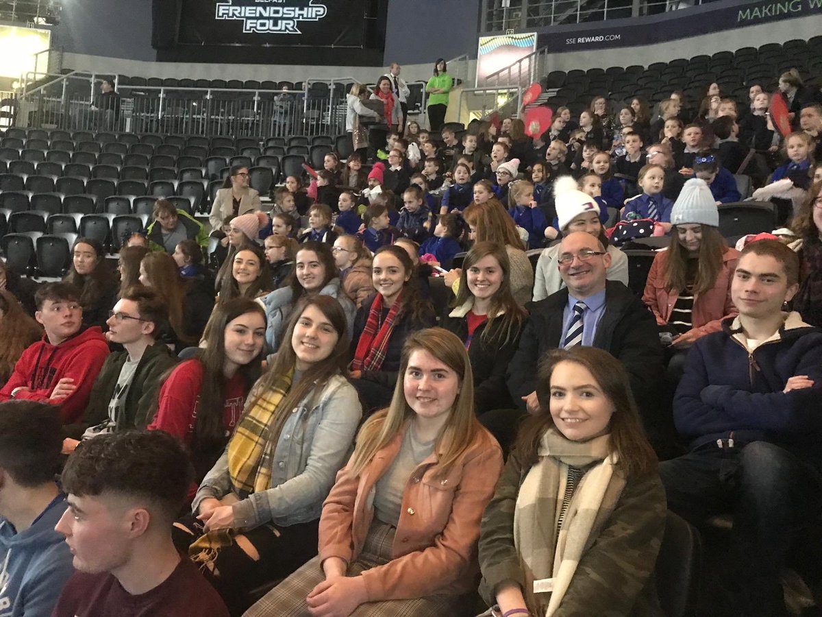 AcademyDgn's tweet photo. Our year 13 and 14 mentors from SPA and Safer Schools committee from RSD all ready for face-off in the SSE Friendship Four Ice Hockey game. Union college V Yale University! @RoyalDungannon @Ed_Authority #SharedEducationProgramme https://t.co/8YhUb1BoLS