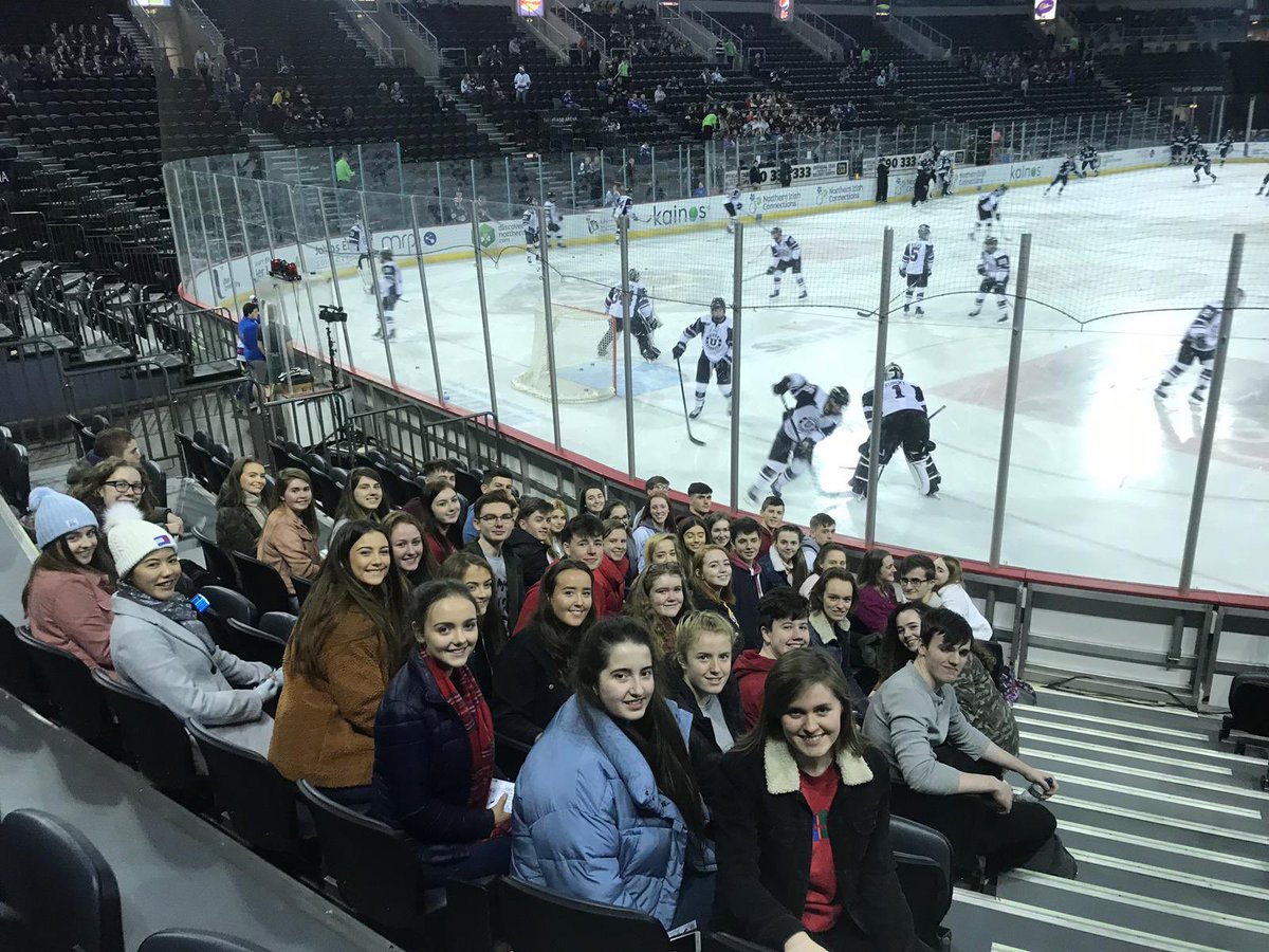 AcademyDgn's tweet photo. Our year 13 and 14 mentors from SPA and Safer Schools committee from RSD all ready for face-off in the SSE Friendship Four Ice Hockey game. Union college V Yale University! @RoyalDungannon @Ed_Authority #SharedEducationProgramme https://t.co/8YhUb1BoLS