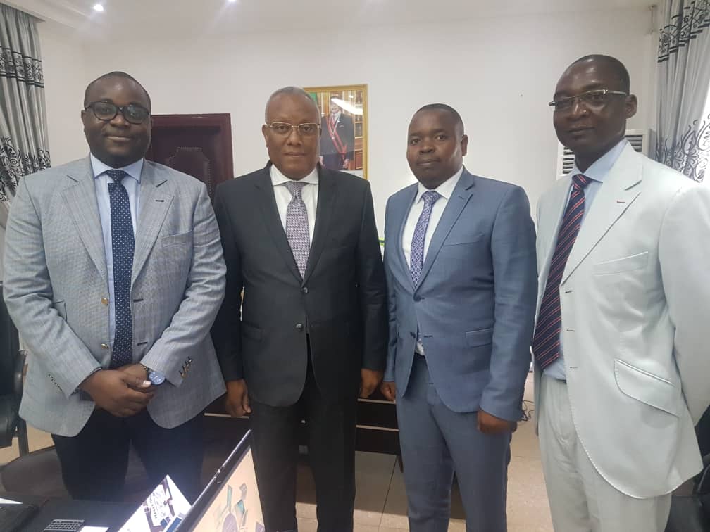 DIASPOINVEST242's tweet photo. Réunion de travail avec le Ministre Nick Fila de Saint Eudes, Ministre de l'enseignement technique et de la formation professionnelle de la République du Congo.
@ThMoungalla
@AlainAkouala
@GyldasM
@yaloubou
@BibericLokwa
#NEXCOMCONSULTING
#Pk2i
#POSITIVO
#DIASPOINVESTIGATION https://t.co/2cRzdEJu7r