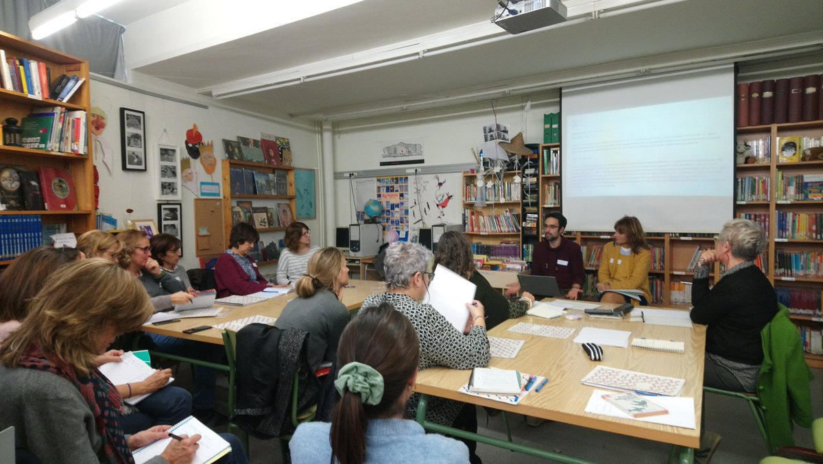 Begonya's tweet photo. Avui a l'Escola Nabí, ambient d'indagació, #Freinet conversa, amics crítics, intuïcions, #SpiralofInquiry preguntes molt productives, #DUA #7Principis #Veudelsalumnes Gràcies per acollir la #XxCanvi9 de #Xarxesperalcanvi https://t.co/Gu5NhD9V9K