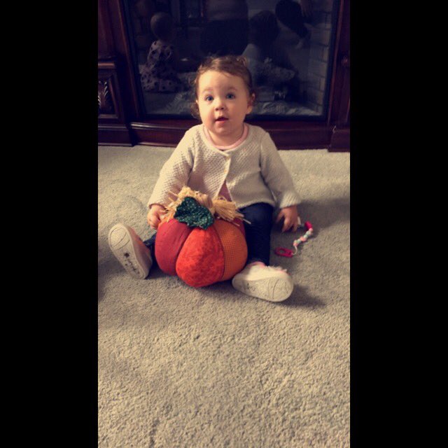 hailsox's tweet photo. minii me 🥰 https://t.co/CXXNs2goP8