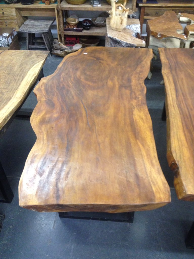 Davidmac123456's tweet photo. 30% Off New Live Edge Tables ~ Visit us at 546 42 Ave SE Calgary or View Collection Online at https://t.co/blioRyb9y8 #baliandbeyond #balilove #yyc #calgary #liveedgetables #diningtable #table #yychomedecor #homedecor #yycinteriordesign #family #love https://t.co/gGH9W9Q0nx