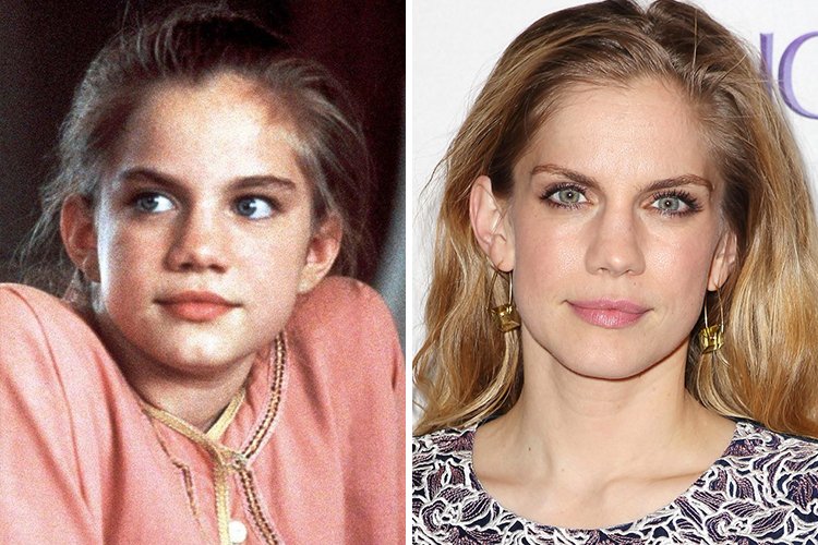 Random90sPeeps's tweet photo. Anna Chlumsky #MyGirl #MyGirl2 #AnnaChlumsky #1990s @AnnaChlumsky https://t.co/YVqjoh9MgA