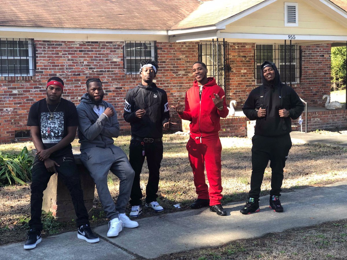 _Smith35's tweet image. Knew these niggas sinxe Da sandbox two Bousins n Two Homies💯