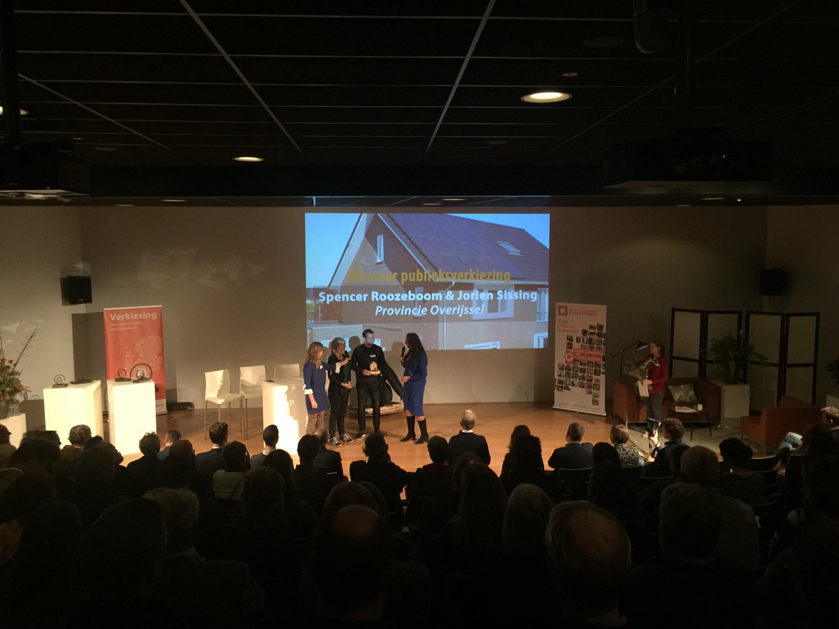 NDHroute's tweet photo. Na een spannende strijd is bekend wie de publieksprijs heeft gewonnen. Spencer Roozeboom en Jorien Sissing uit gemeente Zwolle mogen zich de gelukkige winnaars noemen. Namens de organisatie, van harte gefeliciteerd! #DuurzaamstehuisvanNL https://t.co/GkISkayVIz