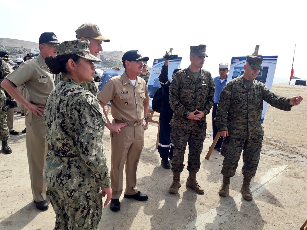 naval_peru's tweet image. #MGPAhora⚓ Instantes previos a la conferencia de prensa del Ejercicio Combinado y Multisectorial de respuesta rápida ante desastres naturales. #OlasSolidarias 🌊
#PromesaDuradera 🤝