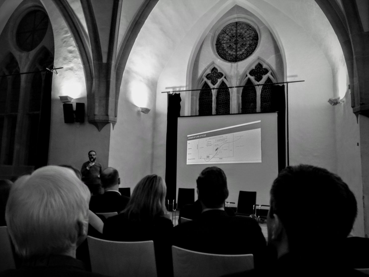 digetech's tweet photo. Wie baut man ein #StartupEcosystem?
Indem man von Anfang an den gesamten Lebenzyklus eines Startup berücksichtigt.
@futuramarburg #DIGETECH #NevanaTech #Innovation https://t.co/ebAUcCTz13