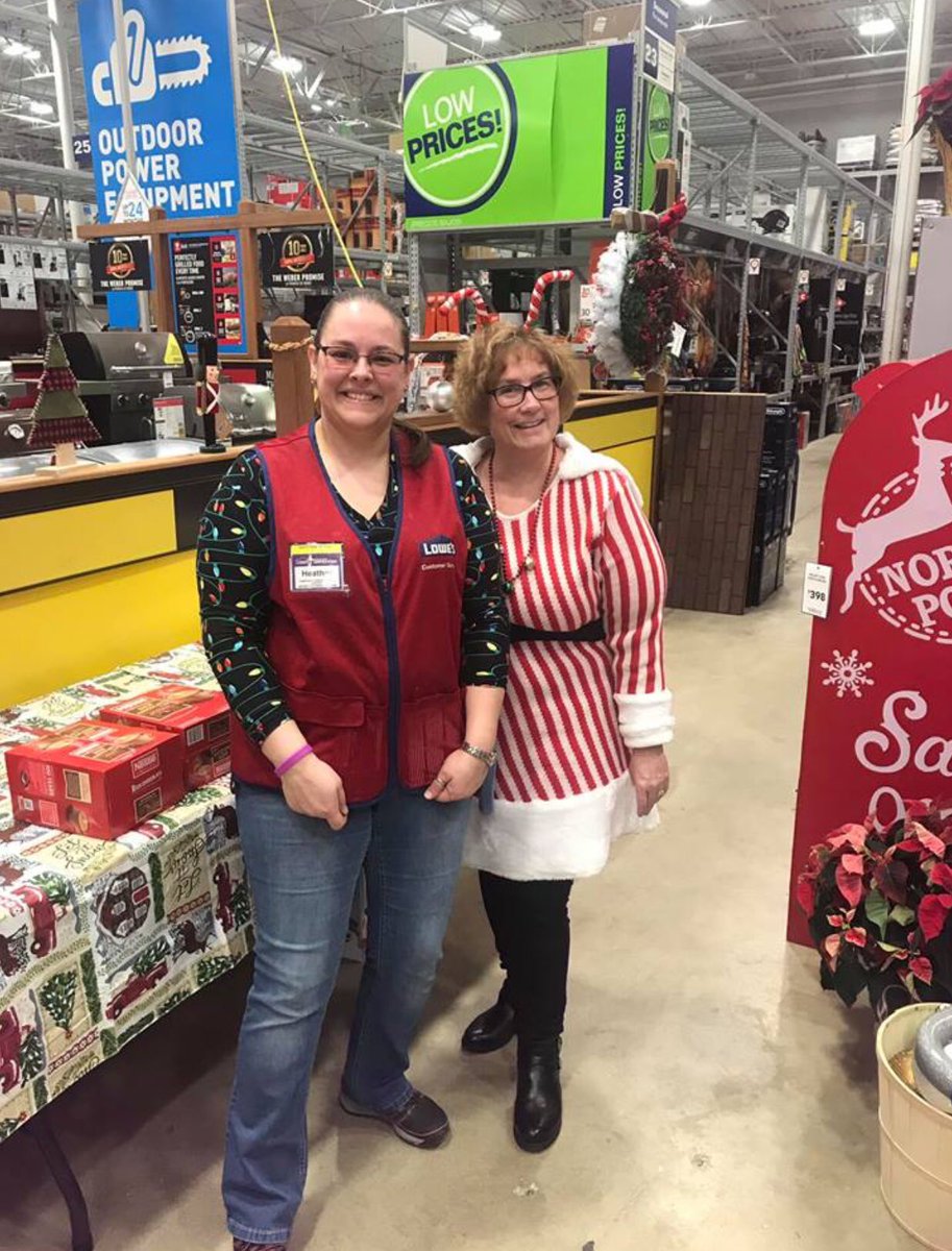 lap173's tweet photo. Little holiday fun this morning. #HR4connected#candycane https://t.co/UfI4OvOCEk