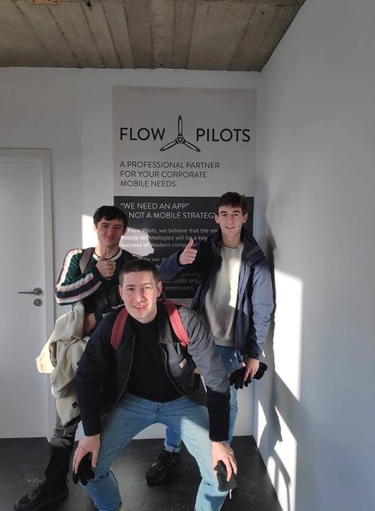 spiro_create's tweet image. Back tot business! 💪💼

Een dagje gerust maar vandaag nieuwe pitch gehad. Bedankt @flowpilots voor de handige feedback en jullie kostbare tijd!

Edmire.Design ✔️
Engaged ✔️
Flow Pilots ✔️
6 more to go!