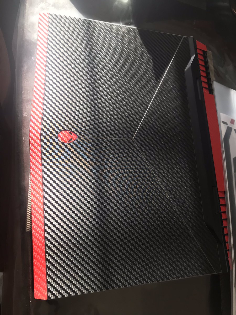 EtherMusicx's tweet photo. @dbrand im swaggginnn now https://t.co/VxAu5hUkRl