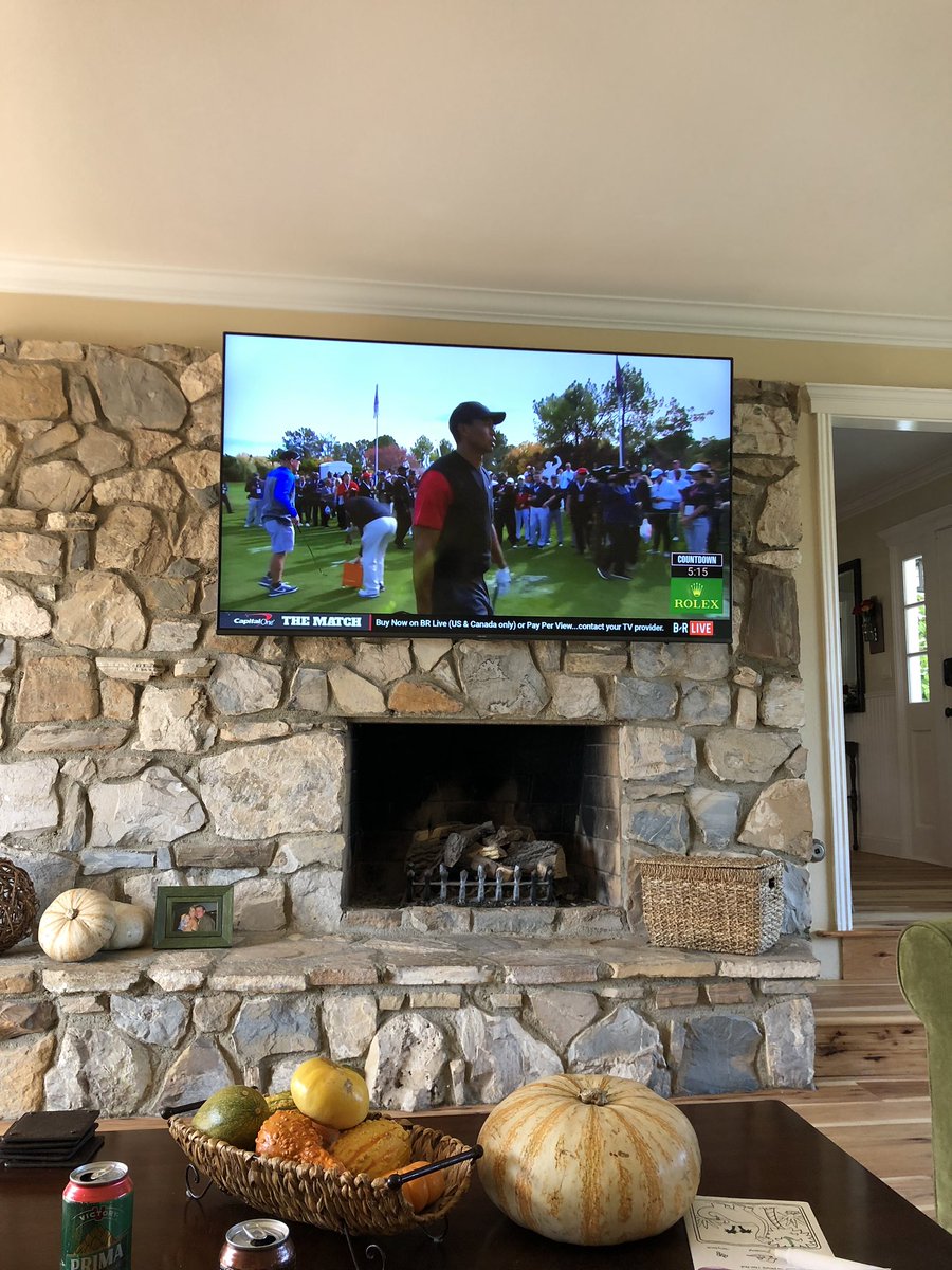 oscserna's tweet image. Ready. #TheMatch