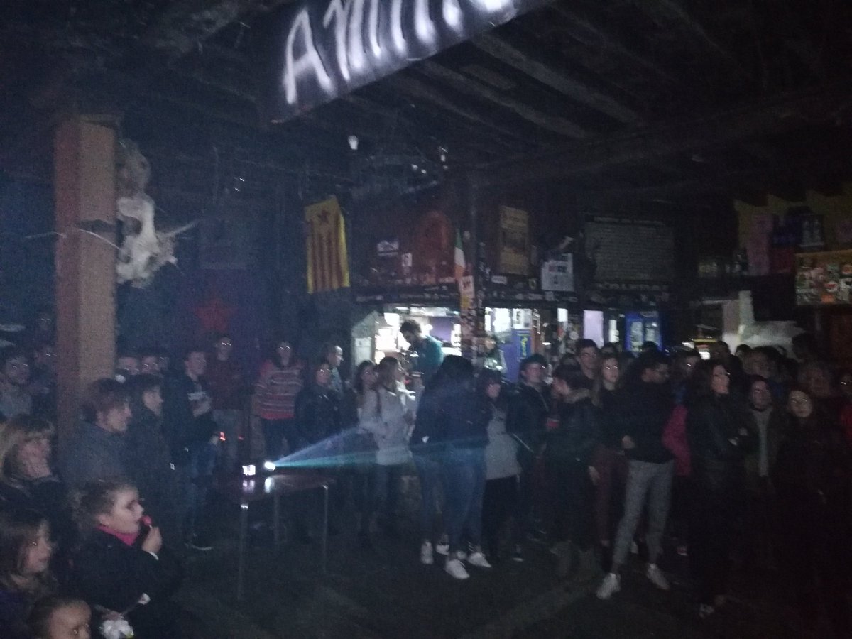 hitzondo's tweet photo. @AltsasukoGA - ren @gaztewood laburmetrai txapelketa dela eta, Altsasuko justizia ligak gaztewood jaialdiaren kontra aukeztu zen gaizkile taldeari erantzun dio.

#Altsasu
#Gaztewood https://t.co/uuWRR83RFm