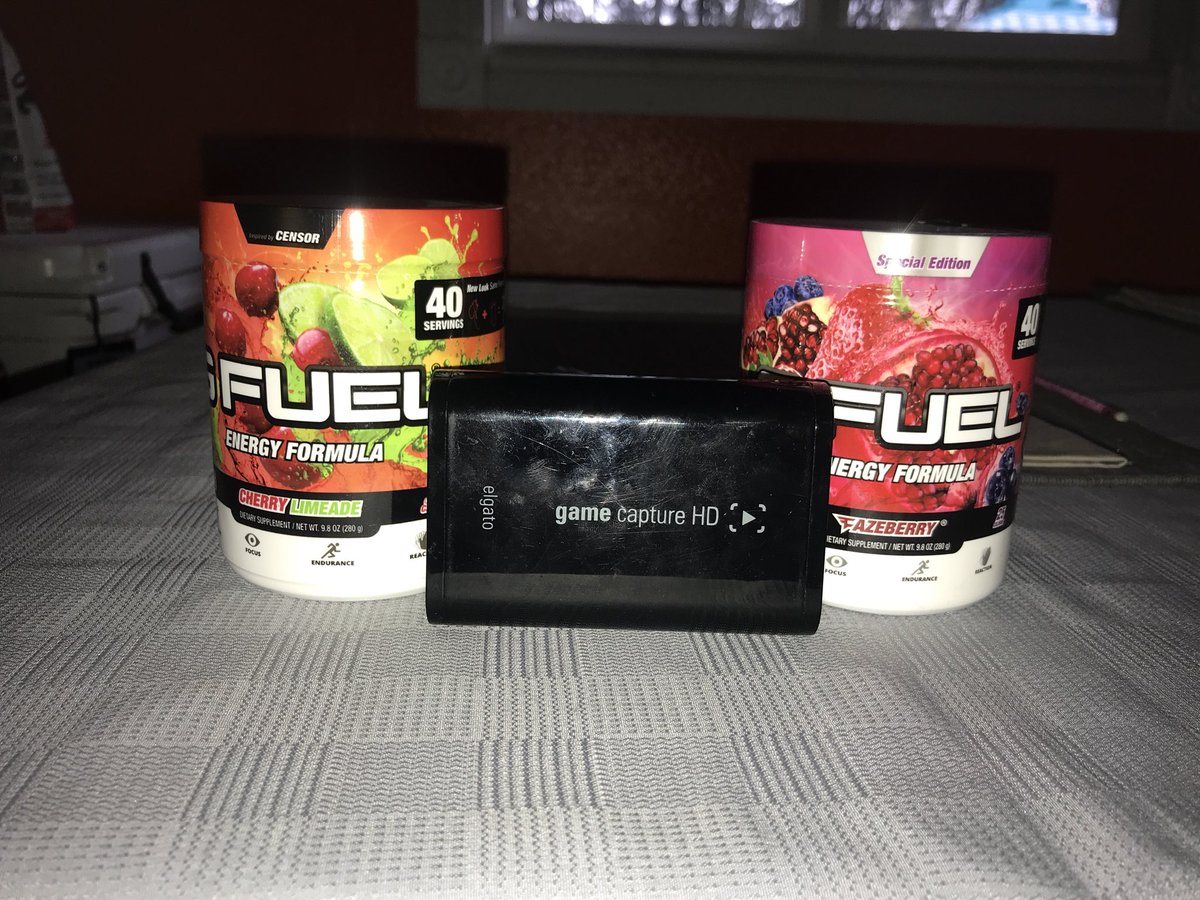 Syx6ix6's tweet image. It’s Giveaway Season again 250 followers on twitch  and I’ll drop the Elgato I’ll be streamin tonight follow my twitch! twitch.tv/Xiontist666