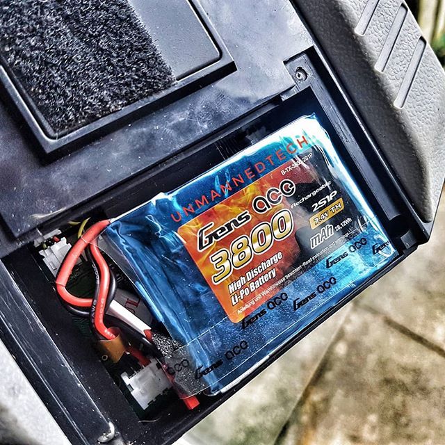 UnmannedTech's tweet photo. Battery for days! 
#frsky #frskytaranis #gensace #lipobattery #quadcopter #droneracing #miniquad #quadaddiction #fpvlife #ukdroneshow2018 #ukdroneshow https://t.co/8qvB4oyxfL
