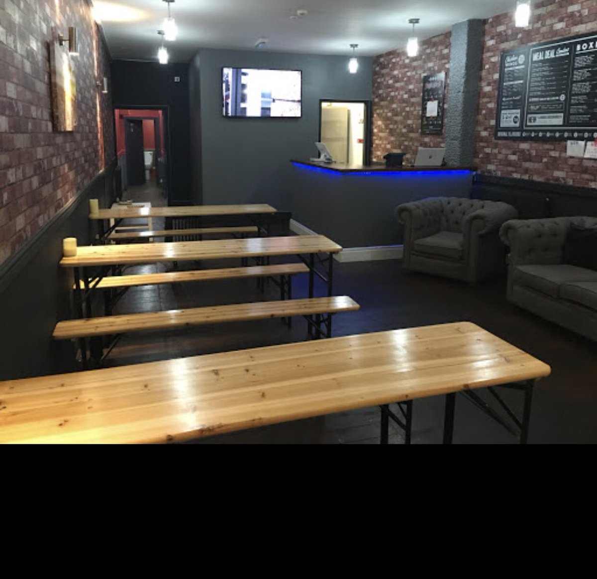 AzureHoylake's tweet photo. #WingboxHoylake #chickenwings #hoylaketakeaway https://t.co/ZyOg0kR6yo