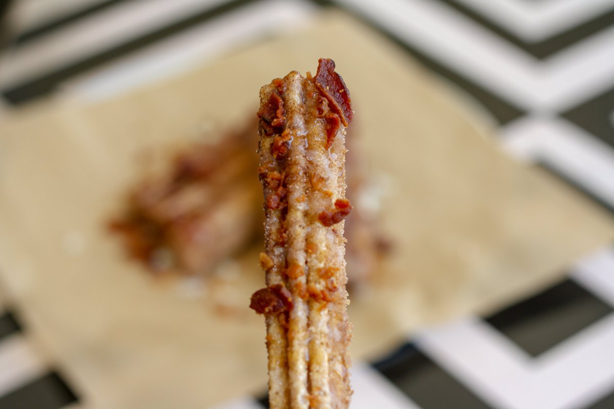 rivfoodlab's tweet photo. Dia De Los Puercos is offering delicious sweet and savory churros this season! They come with a dusting of cinnamon sugar and are sprinkled with a healthy heap of bacon. 😋
#FoodLabEats❗️
.
.
.
.
#RiversideFoodLab #Diadelospuercos #Churro #Foodie #IEFoodies https://t.co/VKNBTvMnb5