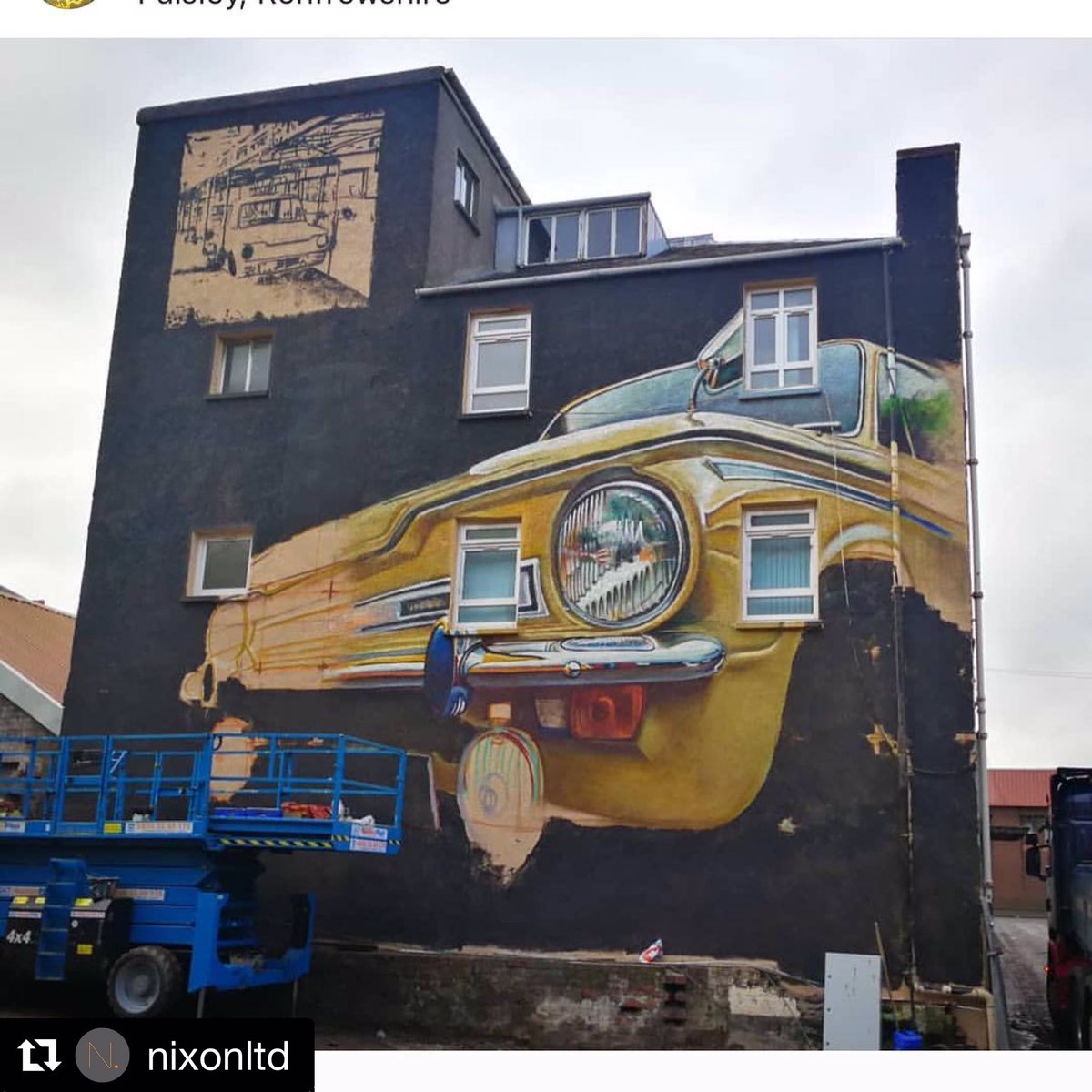 roisinalana's tweet image. Finishing a busy week off with this beauty coming together in Paisley. All credit to the artists at Artisan Artworks and more to reveal next week. But what a start #hillmanimp #rootes #linwood #paisley @The_Proclaimers  @NIXON_ltd “linwoodnomore”