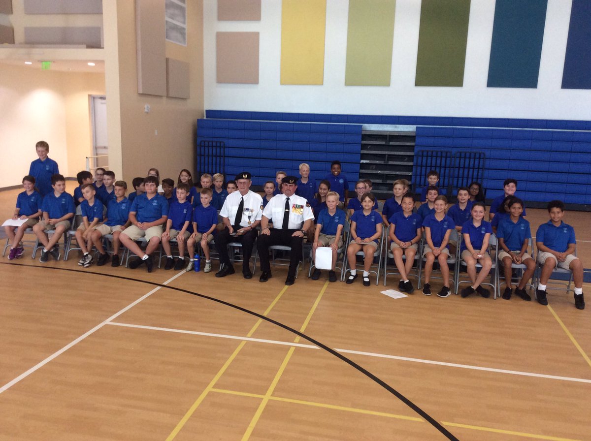 MsMonicasClass's tweet photo. #CISinspires 5th graders did a beautiful job presenting their Remembrance Day assembly and museum. https://t.co/3izJtSW10O