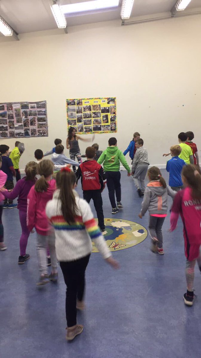 kilbehennyns's tweet photo. Mental Health Awareness Day in #KBNS - #BrightClothes #Positive #Smoothies #AmberFlag https://t.co/L33xVedDLU