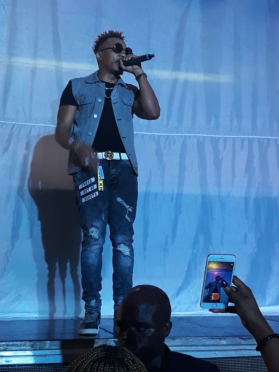 Chano8Mag's tweet photo. Gospel music singer @Exodusug Nad a nice performance at the #MixTapePartySN5 #Chano8 https://t.co/sWCSYsWHiW