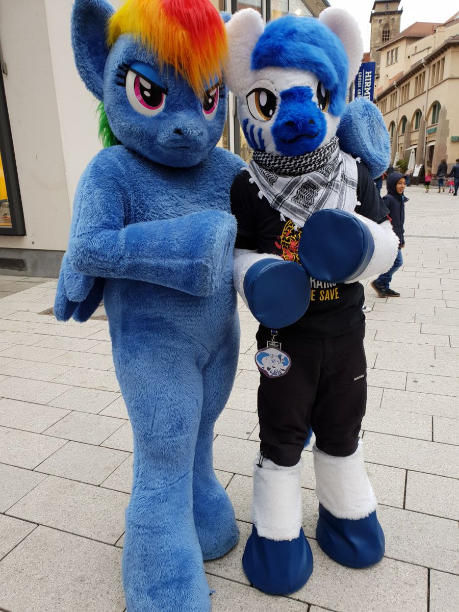 MusicKio's tweet photo. I won't forget this #FursuitFriday !
Thanks to Dashie. Cause he showed me the way :D

📷taken by Dashies girlfriend at the #HWSW in Stuttgart #SSF https://t.co/d9XobkkbDo
