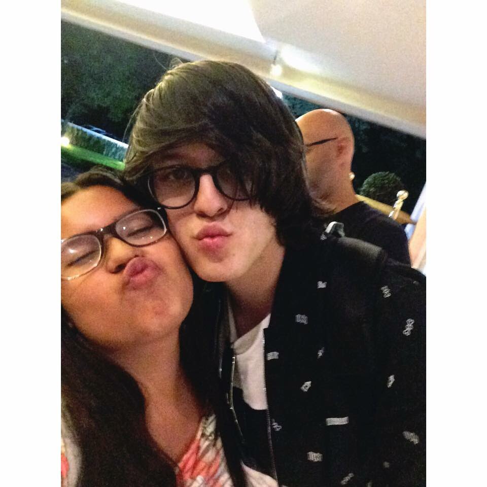 ayeska_moore's tweet photo. @christophervele Te amooooo, espero que vengan muy pronto a Puebla, eres mi favorito por siempre 🇲🇽❤️🇪🇨 @CNCOPueblaOfi @OfficialCNCOMex https://t.co/YywRqNbcRa