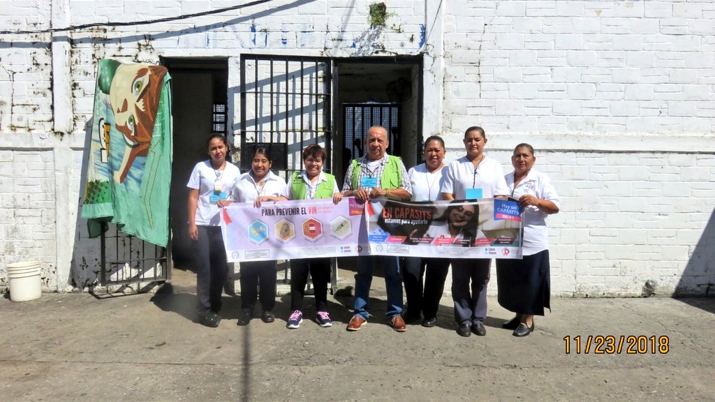 Arturo_MPulgar's tweet photo. #Entérate Autoridades penitenciarias coordinados con personal de @SSalud_Tab, y la A.C. #Gemac llevamos a cabo en el área Femenil de #CRESET el programa Nacional de Vacunación. Se aplicaron 55 vacunas de influenza y Tetanos, ademas de #papanicolao y exploración de Mama
#DGPyRS https://t.co/0XA10lwukc