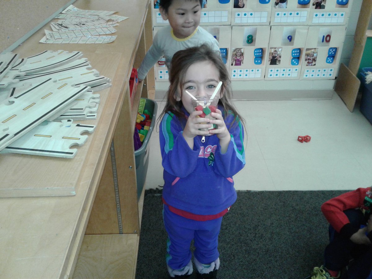 mrs_husi's tweet image. &quot;Miss do you want to try my fruit salad?&quot; 🍉🍎🍌🍓💡#usingourimagination @BegleyBroncos1