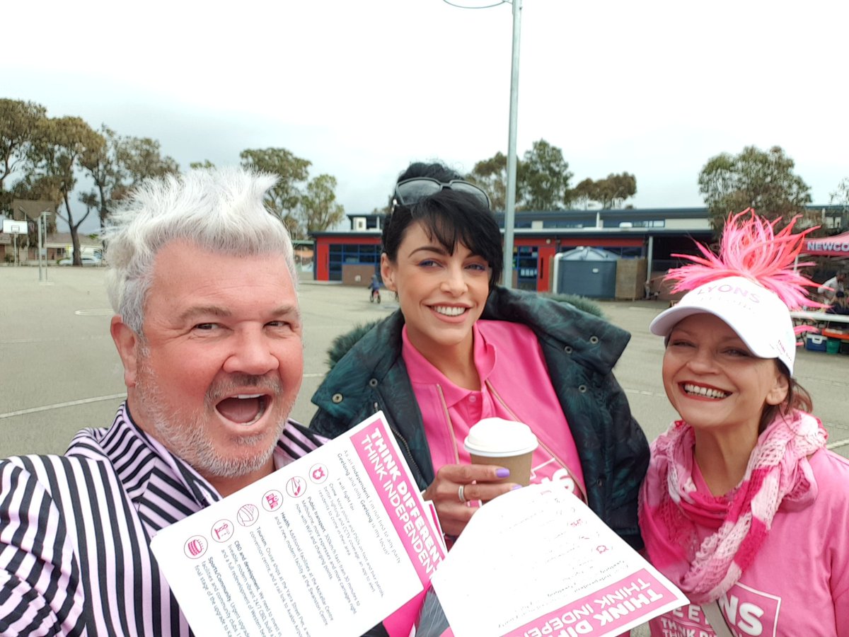 DarrynLyons's tweet photo. Newcomb primary @ElissaFriday @lyons4geelong #VOTE1LYONS https://t.co/HkroBtzL9m