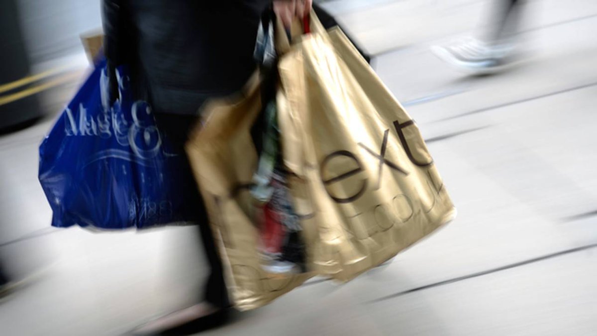 Black Friday sales could hit a record $23 billion bit.ly/2DImtgH?utm_so… https://t.co/N9KzixOQGB