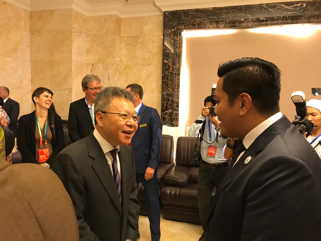 afifbahardin's tweet photo. Menerima jemputan Gabenor Hainan, SHEN XIAOMING untuk turut sama dalam Hainan International Tourism Island Carnival 2018. Sempat membincangkan beberapa perkara berkaitan pertanian dan pelancongan yang boleh dicapai antara Pulau Pinang dan Hainan.

#MajuBersama
#SeberangJaya https://t.co/O6pycVbkqj