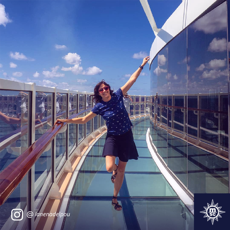 MSCCrucerosArg's tweet photo. ¿Cuál es la mejor foto que tomaste en el Infinity Bridge a bordo de #MSCSeaside? ¡Publicala en los comentarios y #CompartiTuAmor! ¡Gracias Glòria por esta increíble foto!  https://t.co/iUoTzdrsFX https://t.co/xhE9ql65Uo