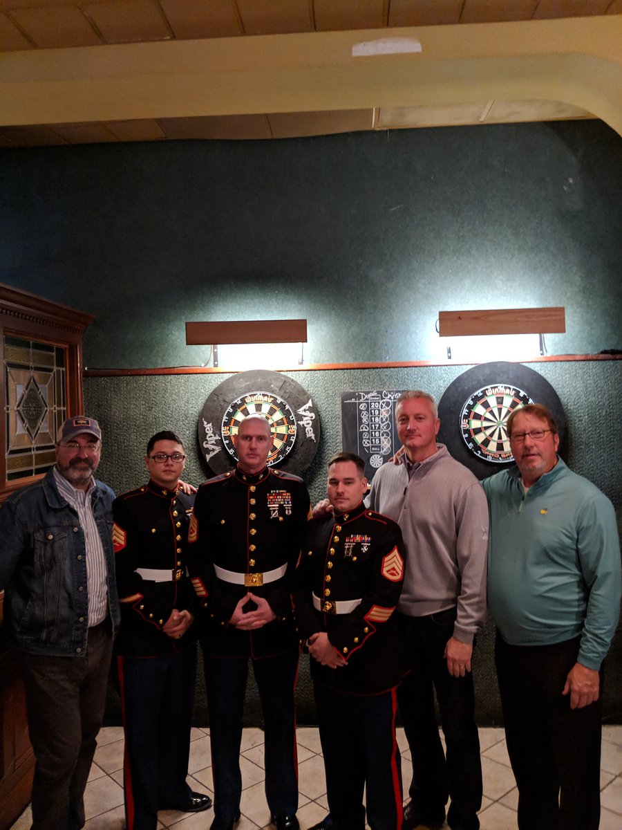 jaovery's tweet image. Great lunch with the Marines and Toys For Tots! doesn't mean we don't get a little colorectal cancer talk in! Sorry for the poop talk! #fightcrc #colorectalcancer #strongarmselfie @USMC @FightCRC @ToysForTots_USA @FlannerysPubCLE @GaryOvery @therealfatdoug @8ironohio @JMG44044